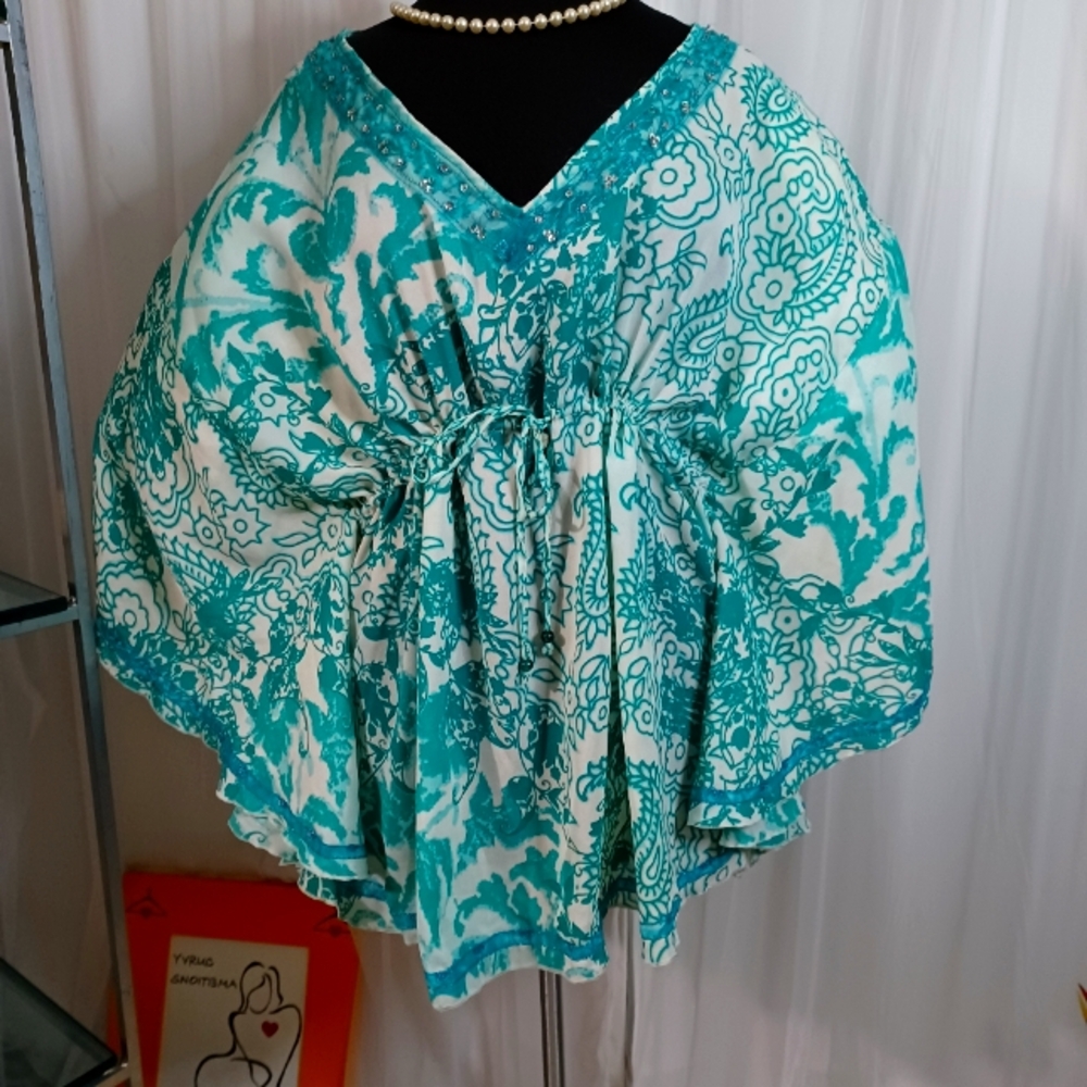 METRO 7 Hi-Lo Batwing Pull-Over Top Size 26W/28W, Green/White